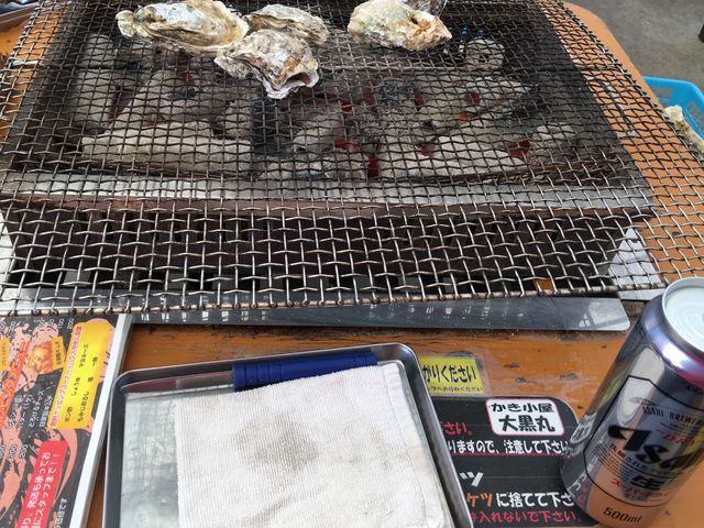 牡蠣♪ ビールは持参しました。_牡蠣小屋大黒丸