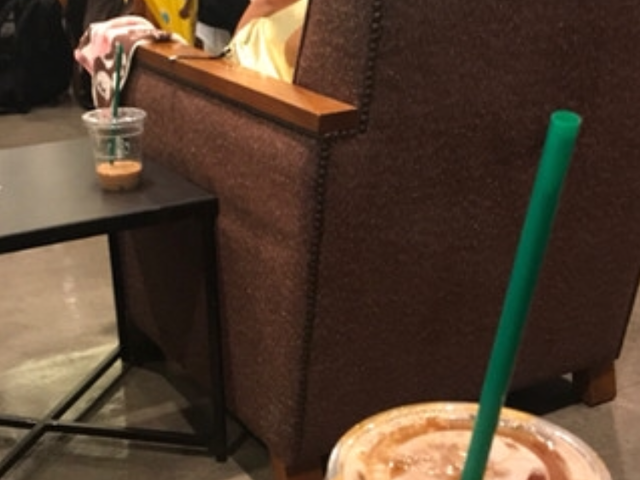 スターバックス・コーヒー 新宿西口店