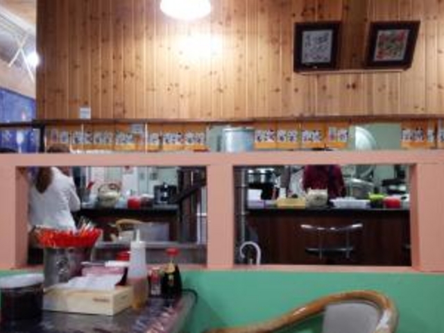 店内_丸安そば