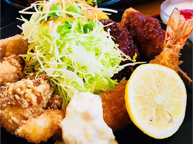 サービスランチ_芳カツ亭