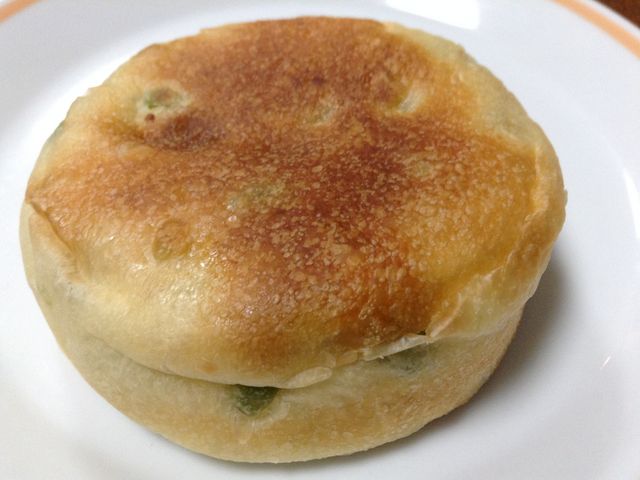 枝豆パン_しいの実社 学芸大学店