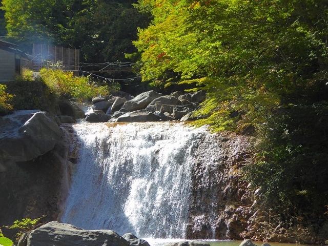 山形県・滑川温泉 前の滝_渓流絶景の宿 滑川温泉 福島屋