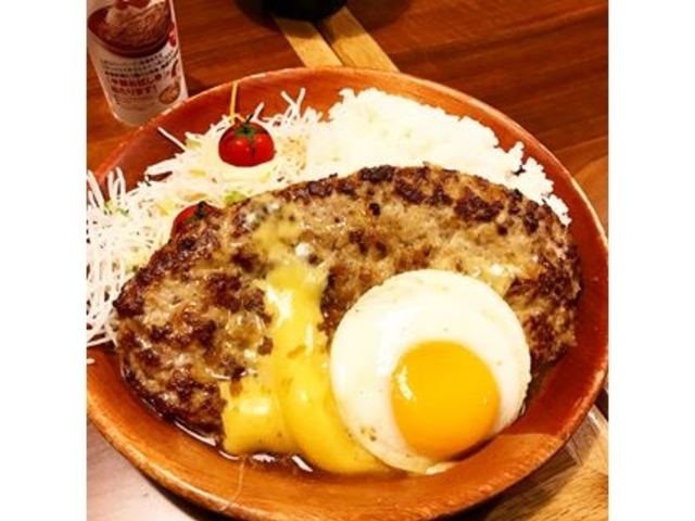 チーズとエッグトッピング☆_びっくりドンキー 小倉中津口店