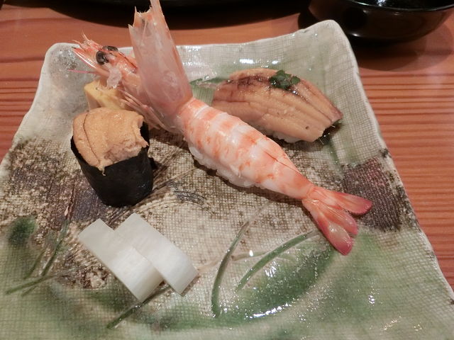 寿司ランチ(まだもう一皿有りますよ)_弁慶