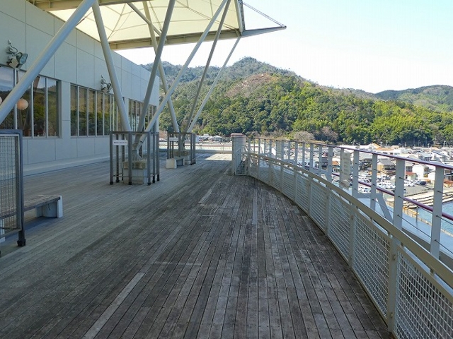 伊根航路・観光船のりば前にあるショッピングセンターMipple_伊根航路