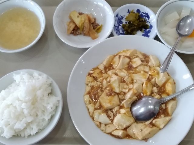 麻婆豆腐の定食_新和楼