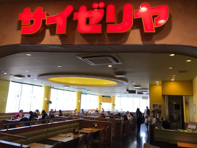 ビル中_サイゼリヤ 西鉄天神南口店
