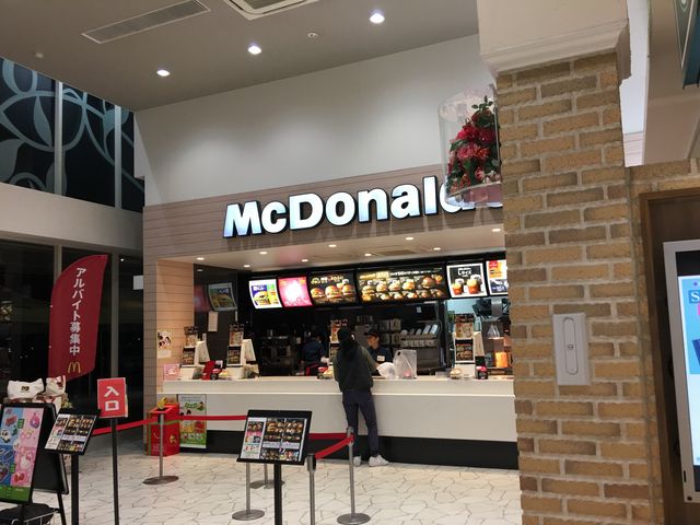 福山SAマクドナルド。23時過ぎ。_マクドナルド(McDonald’s) 福山サービスエリア店
