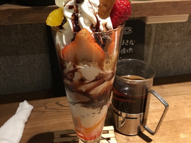 パフェ_ロジウラカフェ ROJIURA CAFE