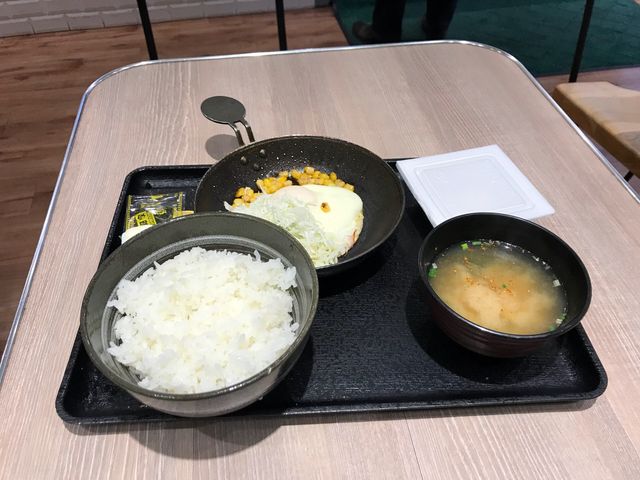 ハムエッグ納豆定食430円_吉野家越谷駅高架下店