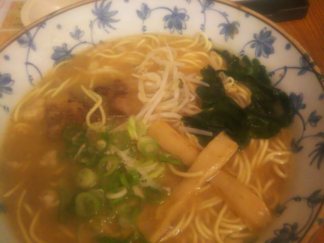 濃厚ラーメン_くれ星製麺屋