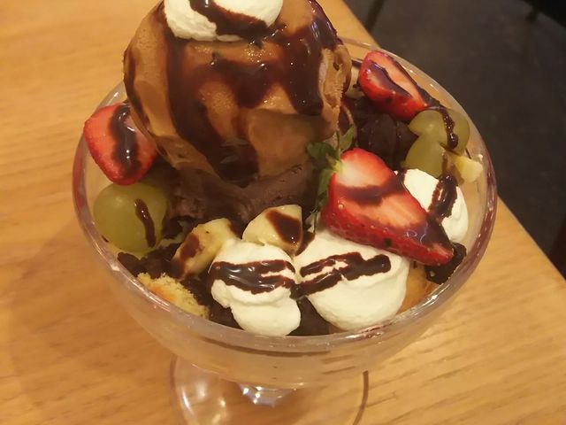チョコレートパフェ_Cafe Teaser
