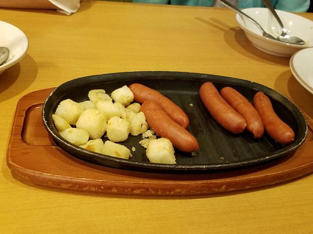 パーティープランの食事_サイゼリヤ西早稲田店