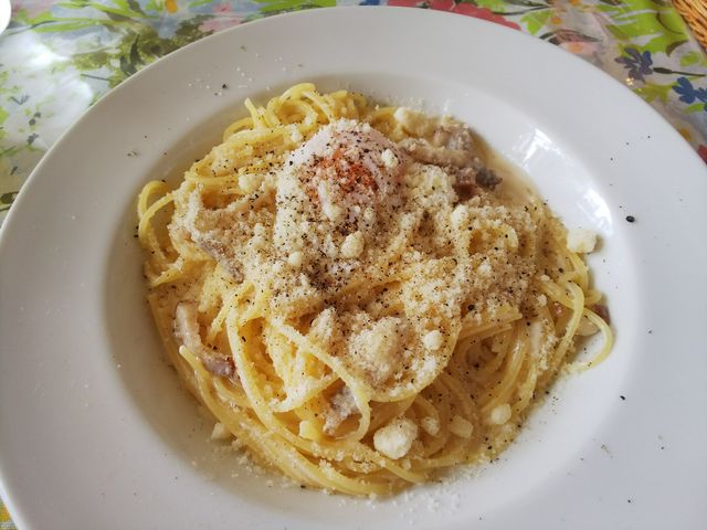 半熟卵のカルボナーラ_イタリアンカフェスタジョーネ