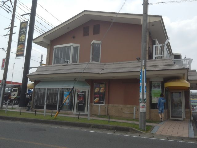 大きな道路に面しています。_マクドナルド大垣バイパス店