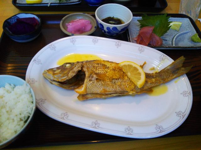 焼き魚_仲泊海産物料理店