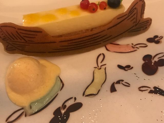 チョコで七夕柄が書いてあります_ベッラヴィスタ ラウンジ