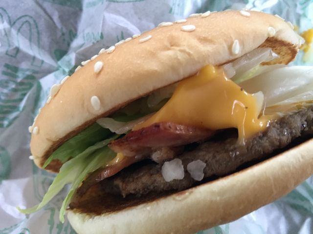 ボリュームたっぷり_マクドナルド桃山近鉄店