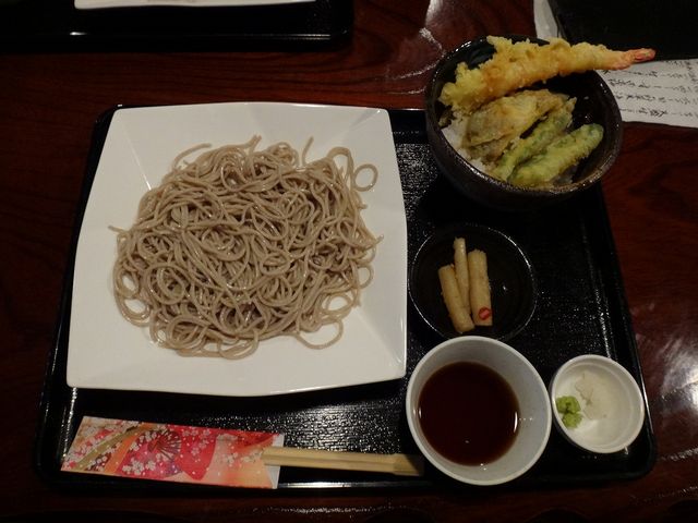 天ぷらが残念。_高野蕎麦 天宏