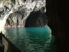 小樽 青の洞窟 釣り体験付きクルーズの写真1
