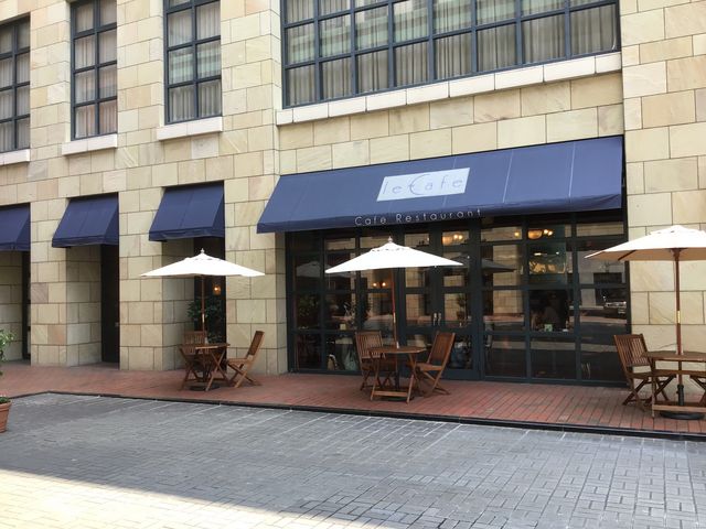 欧風の建物 雰囲気_カフェ・レストラン ル・カフェ