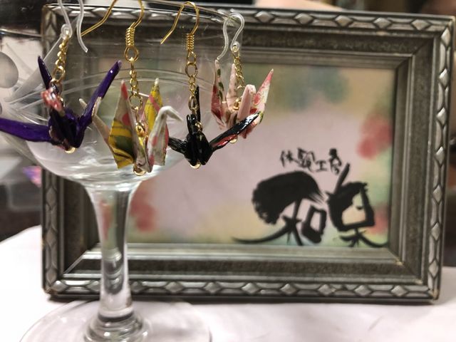 写真用に、グラスと額縁を貸して下さいました!_京町屋 体験工房 和楽