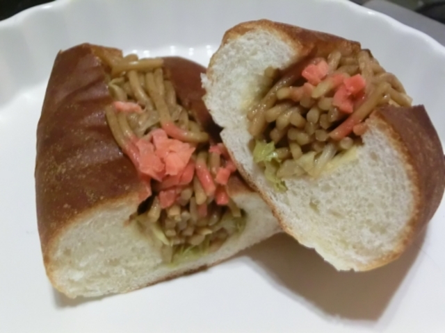焼そばパン_パン工房 Franc