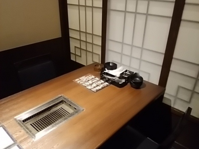個室風テーブル席_京昌園 静岡瀬名川店