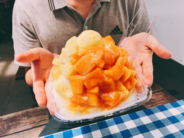 マンゴーとパインのかき氷_琉冰・おんなの駅店