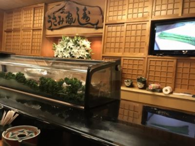 カウンターでいただきました。_うさみ家寿し