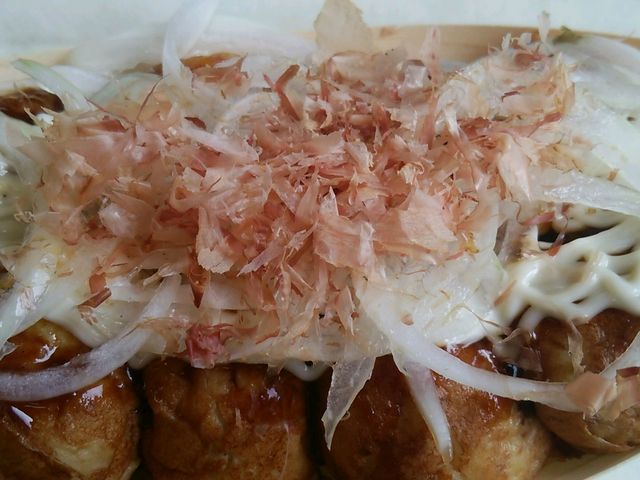 オニオンスライスの乗ったたこ焼き_たまご屋さんちのたこ焼