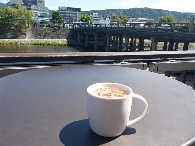 床_スターバックス・コーヒー 京都三条大橋店