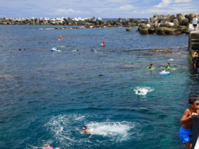 海の上_底土海水浴場