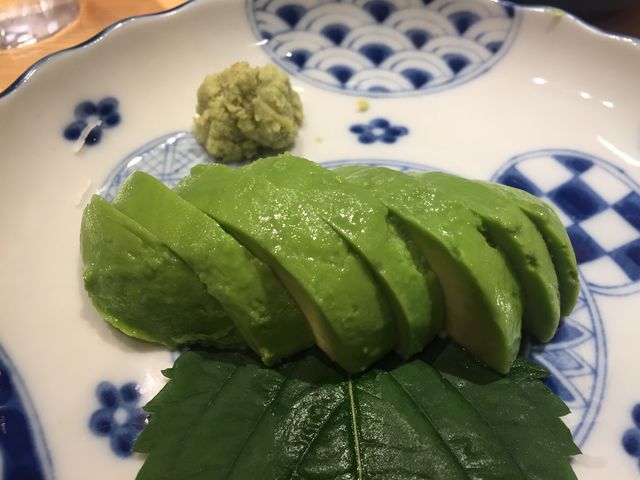 アボカド刺。356円なり_満天酒場 北松戸店