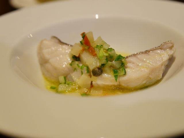 メインの魚_新宿 イタリア料理 オステリア オリエーラ