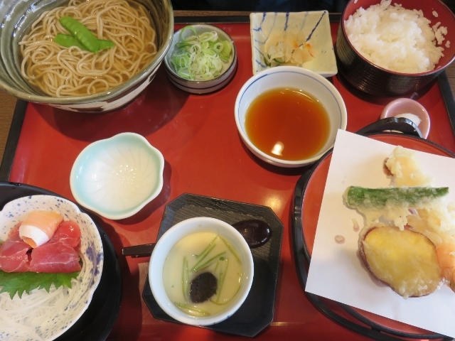サガミランチ_サガミ五個荘店