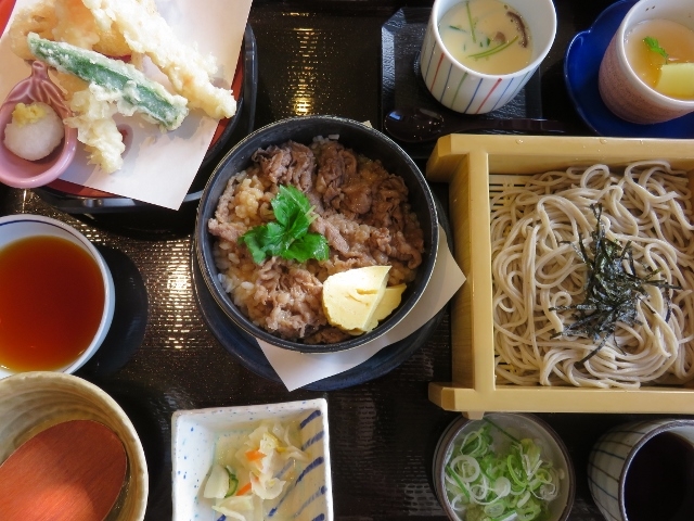 お昼のサガミセット_サガミ五個荘店