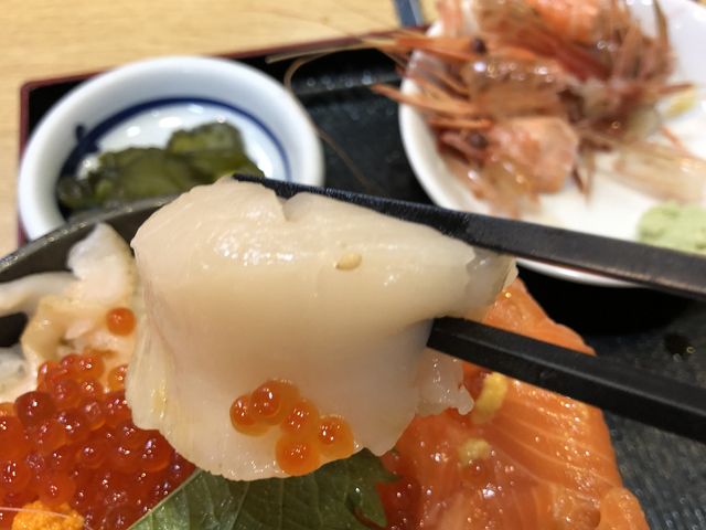 プリプリな肉厚なホタテ!_お食事処 すみれ
