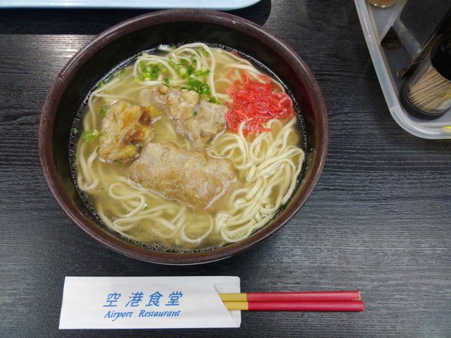ソーキそば_空港食堂