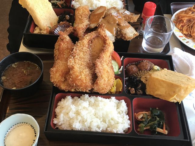 エビフライ定食!_たかま