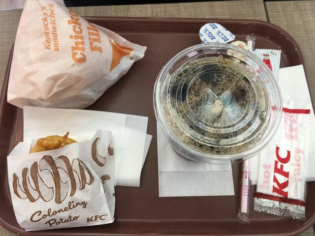 ケンタッキー_ケンタッキーフライドチキンウイング上大岡店(KFC:Kentucky Fried Chicken)