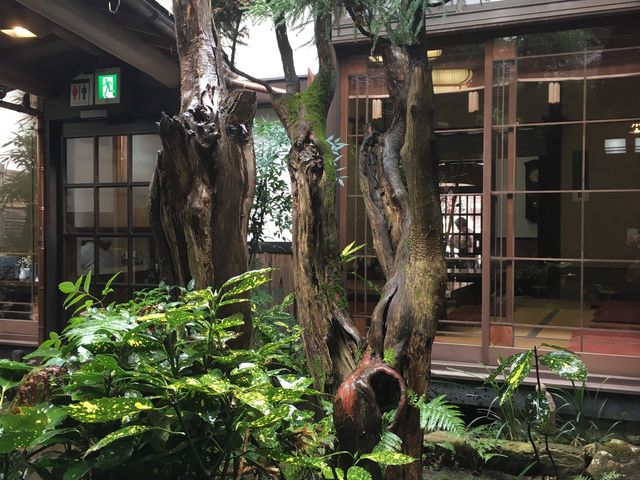 中庭_手打ちそば 甚兵衛