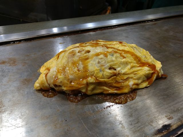 メインのねぎ焼きとは別にオーダーしたオムそばも美味しかったです。_ねぎ焼 やまもと