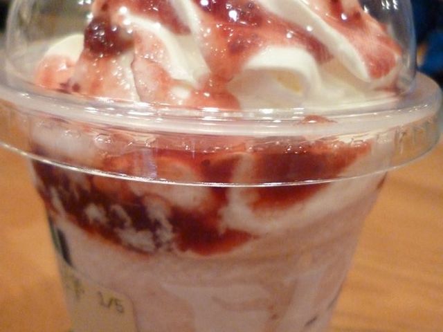 strawberry shake_スターバックスコーヒー 仙台エスパル店