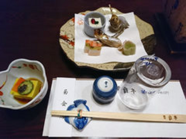 先付
南京豆腐・スモークサーモン・美味出汁_男爵亭