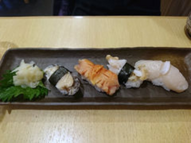 寿司_海鮮寿司 魚力 クイーンズイースト店