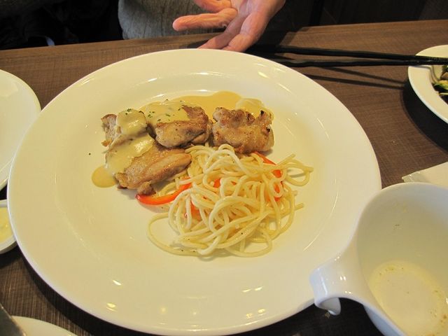 こちらは同行者の選んだ日替わりです_フォルクス 黒崎店
