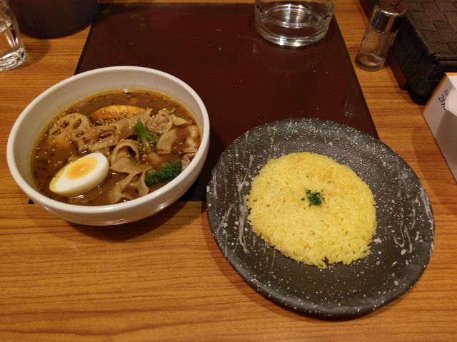 豚バラスープカレー_アジアンカフェ しゃらら