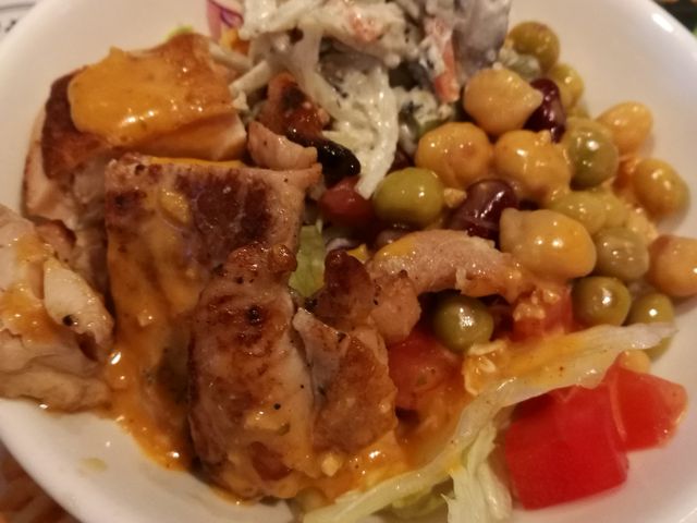 チキンのパワーサラダ!_ガスト 吹田千里山店