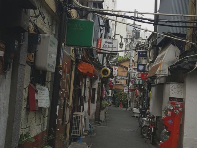絶妙なアンバランス_新宿ゴールデン街